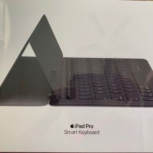 Apple iPad Pro 12.9-inch Smart Keyboard black (1 and 2 generation) NEW